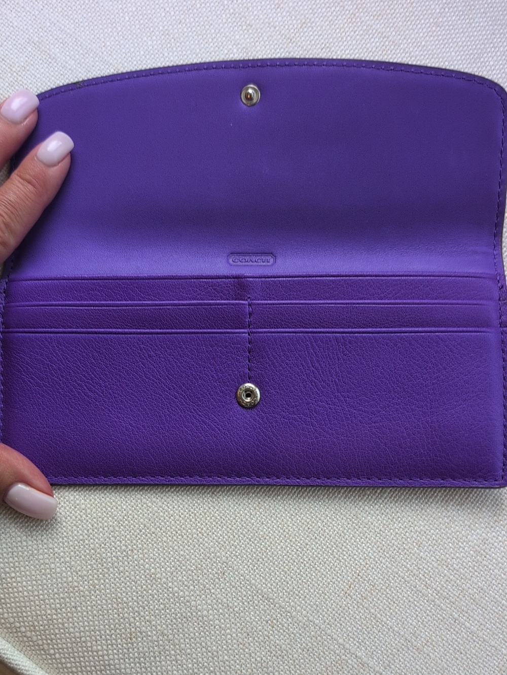 COACH Purple Leather Flap Wallet with Logo - Picture 4 of 9